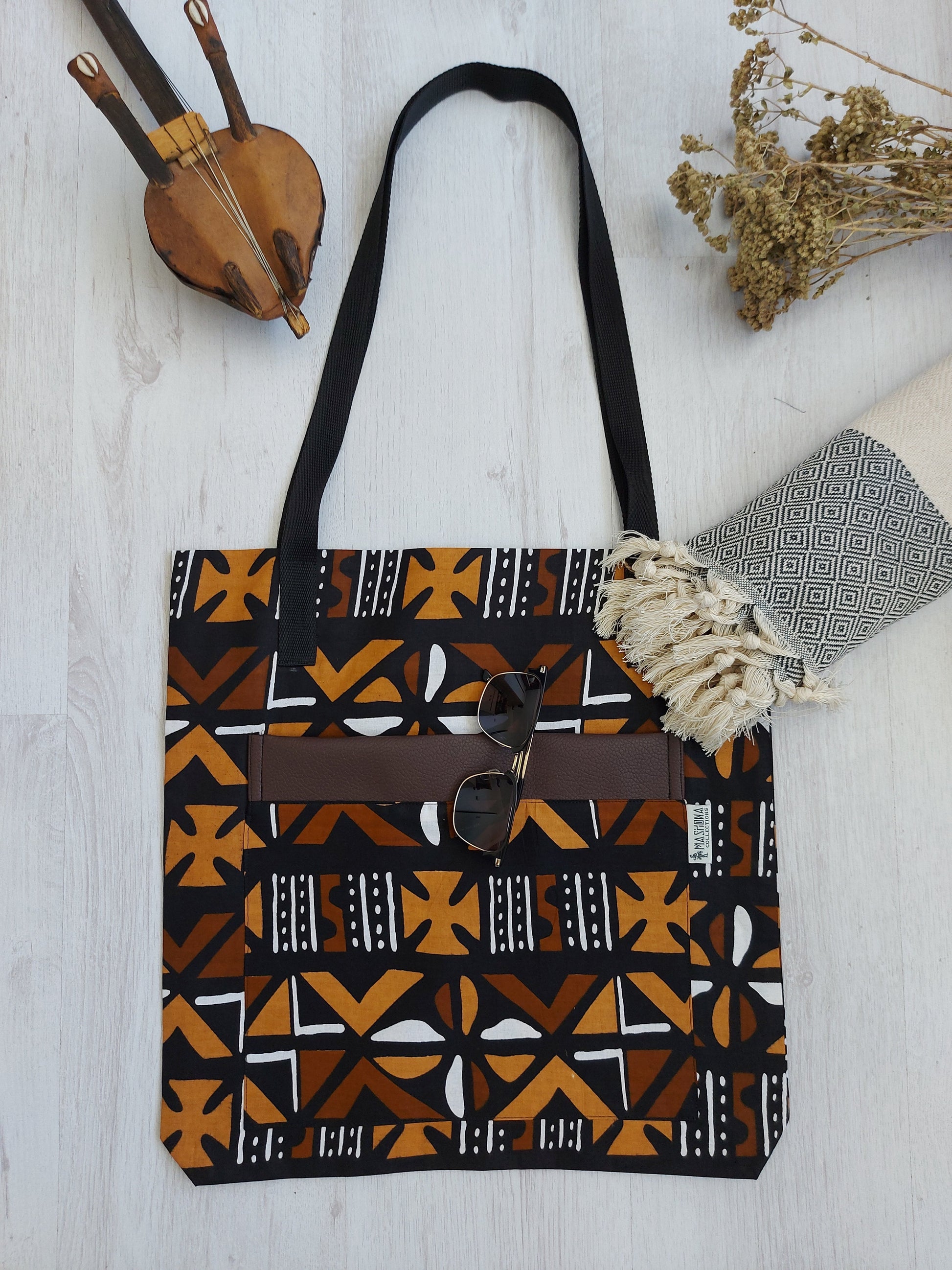 Handmade African Print Tote Bag | Beach Bag | Shopping Bag | Vegan Leather Detail-4